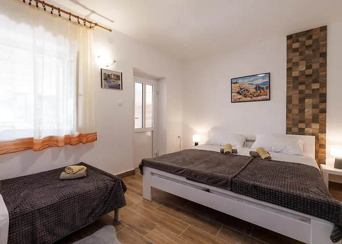 Apartment Mirela Krk Town