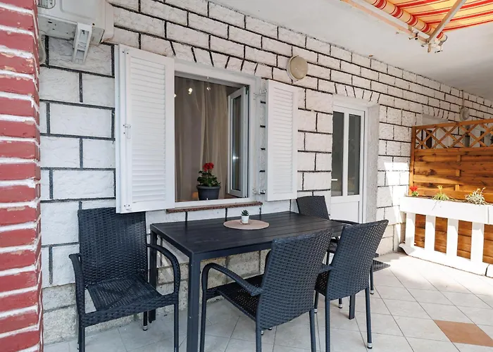 Mirela Apartment *