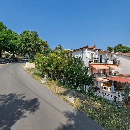 Apartament Mirela *